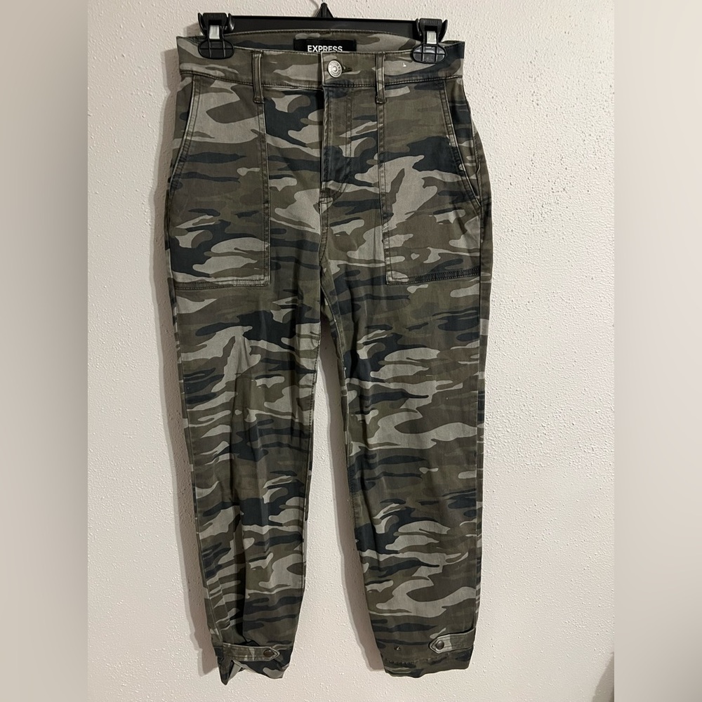 EXPRESS CAMO CARGO PANT